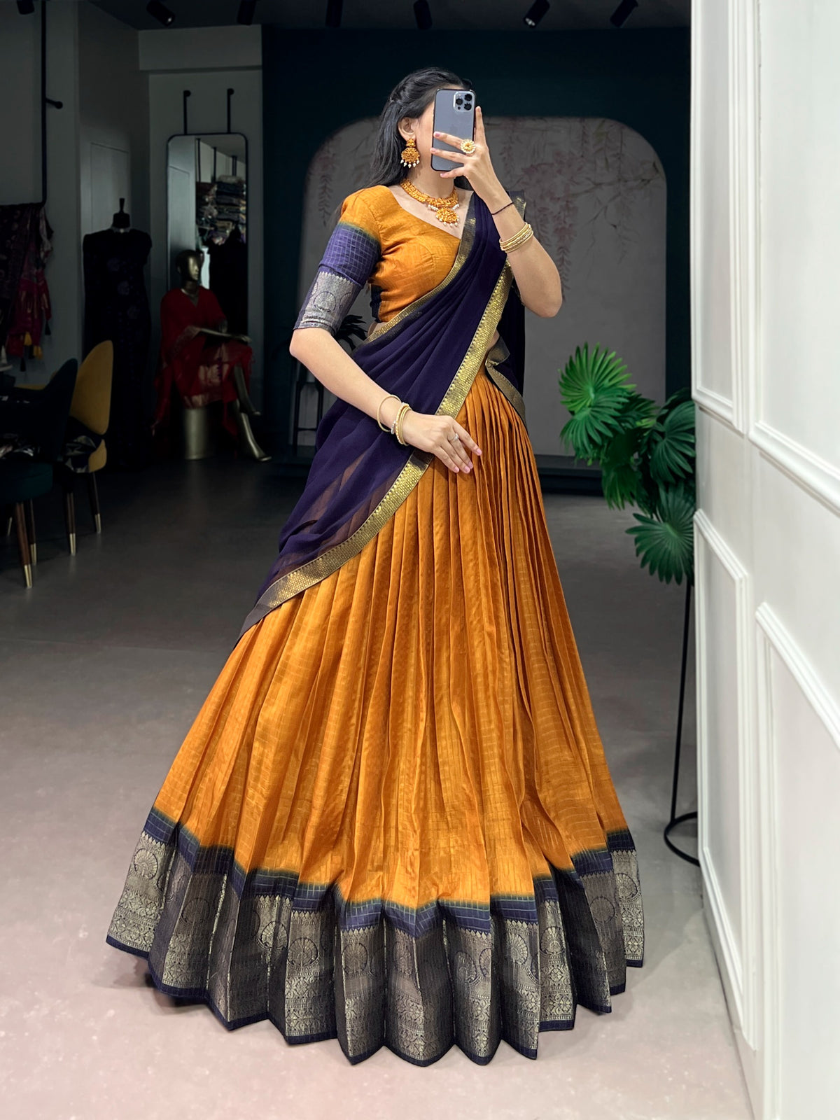 Dola Chex Lehenga Set