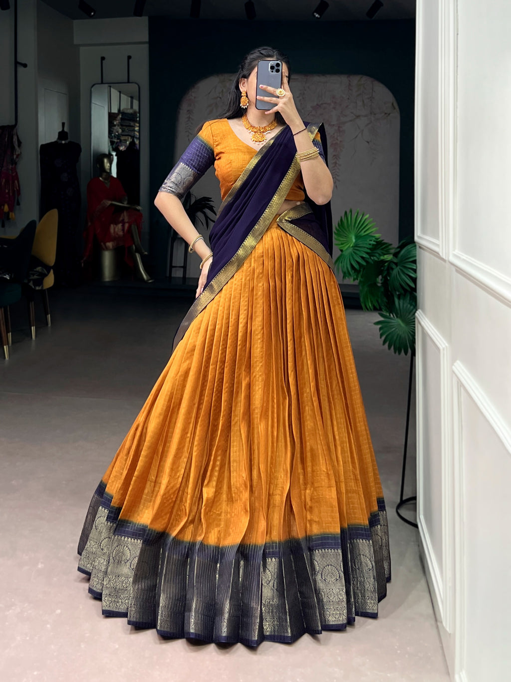 Dola Chex Lehenga Set