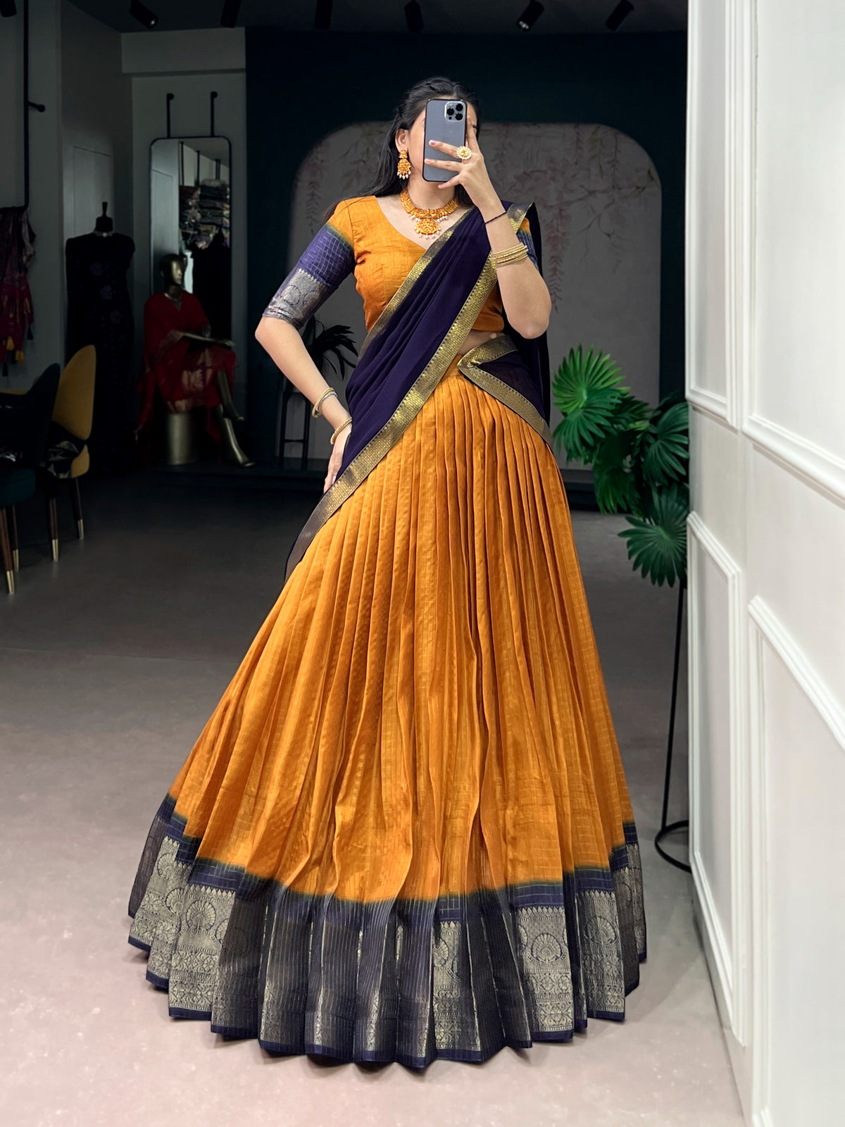 Dola Chex Lehenga Set