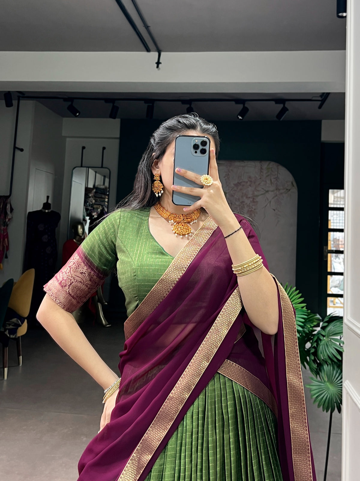 Dola Chex Lehenga Set