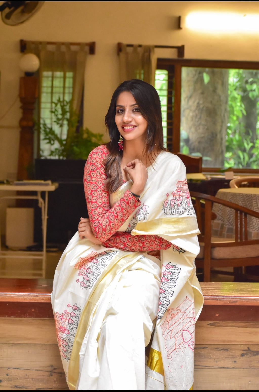 Elegant Kerala Kasavu Saree ✨