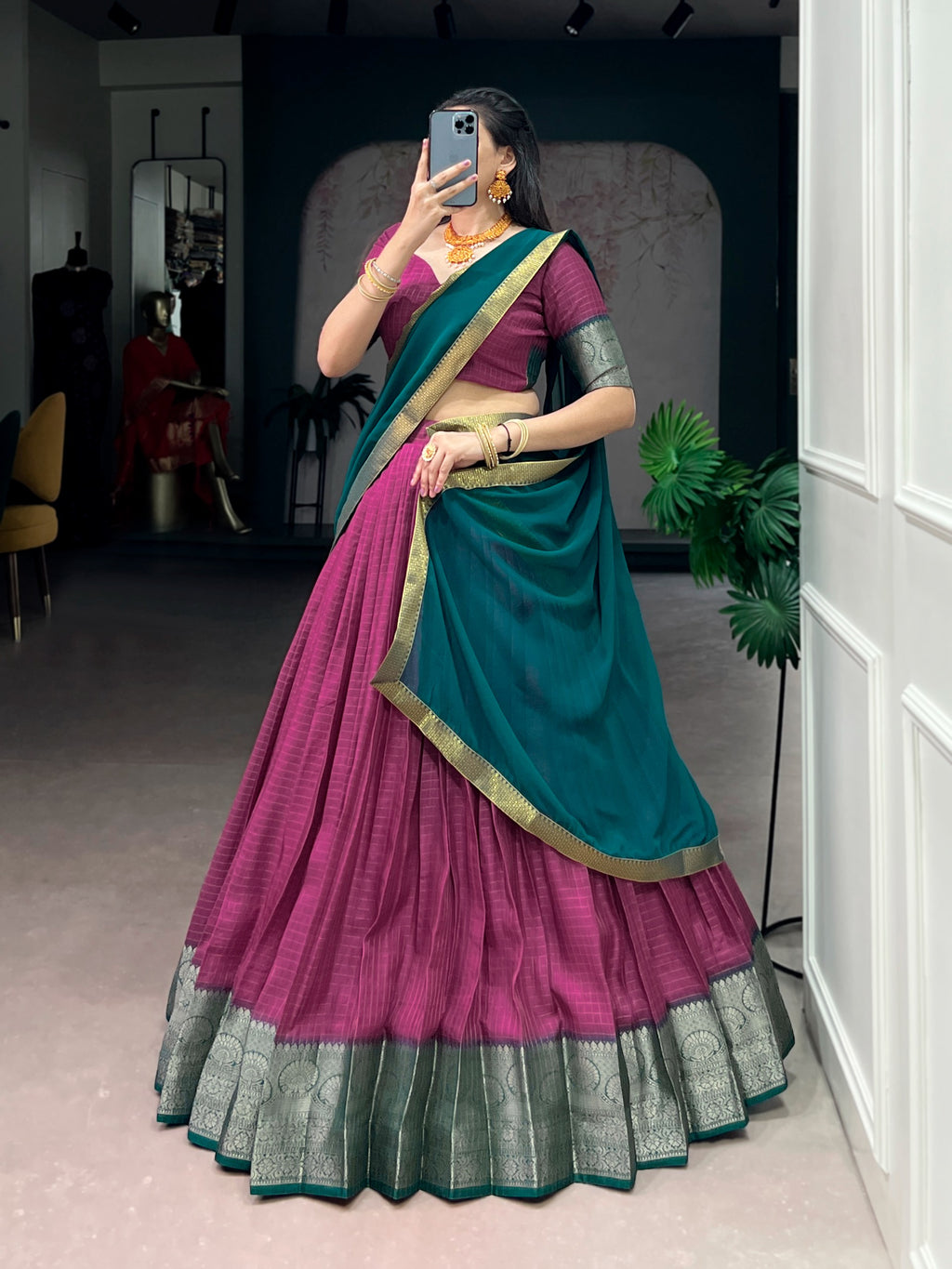 Dola Chex Lehenga Set